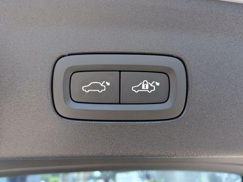 Used 2024 Polestar Polestar 2 RWD image 37