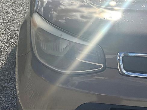 Used 2015 Kia Soul Base image 26