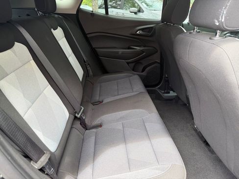 Used 2025 Chevrolet Trax LS FWD image 8