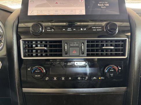 Used 2024 INFINITI QX80 Luxe image 16