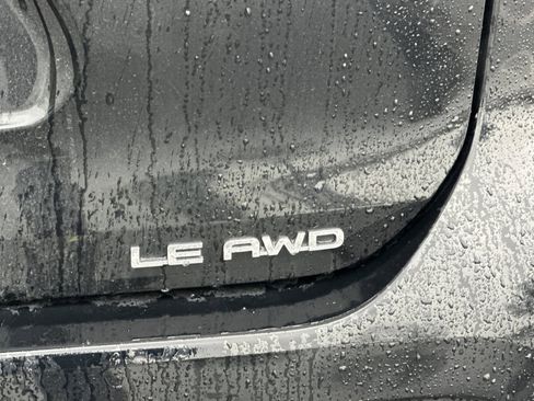 Used 2021 Toyota Highlander LE image 51