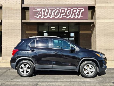 Used 2021 Chevrolet Trax LT image 4