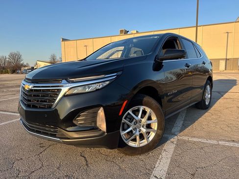 Used 2024 Chevrolet Equinox LT image 1