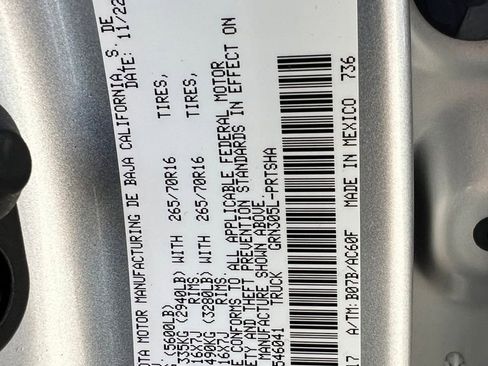 Certified 2023 Toyota Tacoma TRD Off-Road image 40