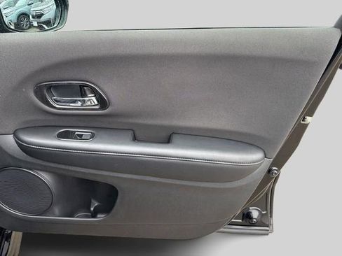 Used 2020 Honda HR-V Sport image 19