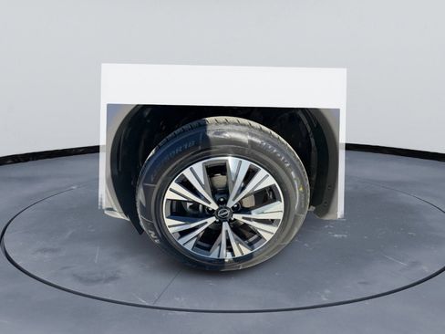 Used 2023 Nissan Rogue SV image 9