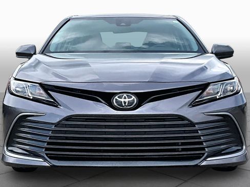 Used 2024 Toyota Camry LE FWD image 4
