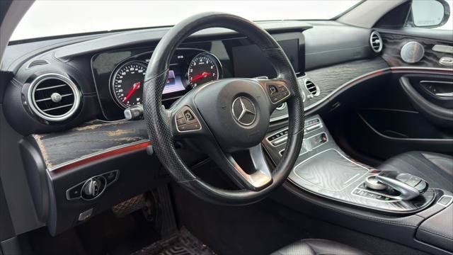 Used 2018 Mercedes-Benz E 300 4MATIC w/ Premium 1 Package image 24