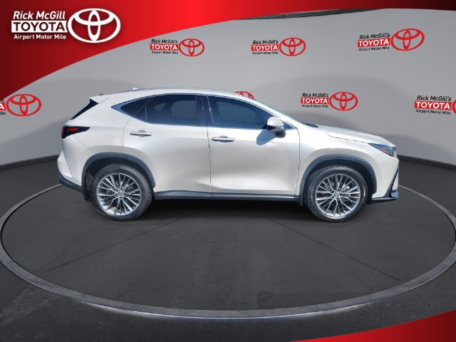 Used 2022 Lexus NX 350h AWD image 9