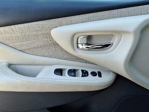 Used 2020 Nissan Murano SV FWD image 28