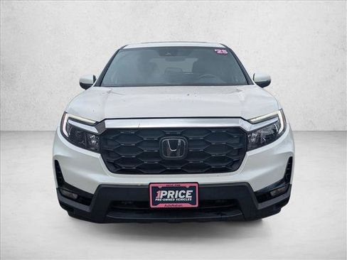 Used 2025 Honda Passport EX-L image 2