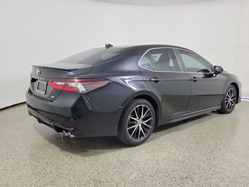 Used 2023 Toyota Camry SE w/ Convenience Package FWD image 5
