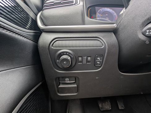 Used 2024 Jeep Wagoneer Series III image 37