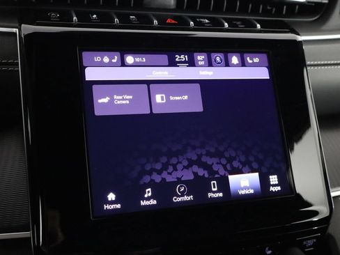 Used 2025 Jeep Grand Cherokee Altitude RWD image 36
