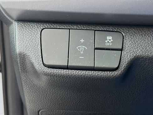 Used 2020 Kia Rio LX image 16