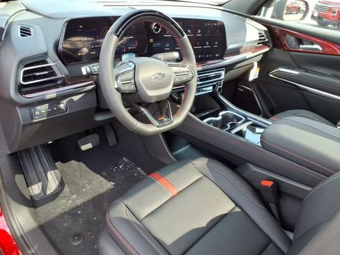 New 2026 Chevrolet Traverse RS w/ LPO, Floor Liner Package AWD/4WD image 5