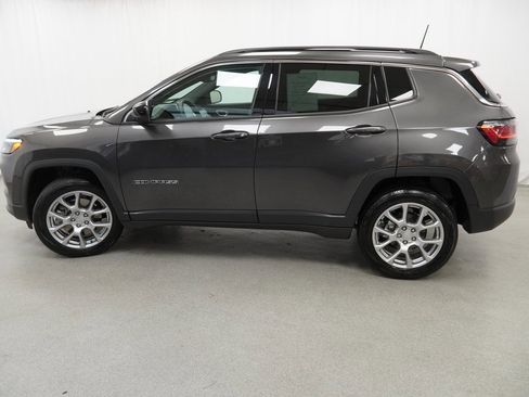 Certified 2023 Jeep Compass Latitude w/ Sun and Sound Group image 15