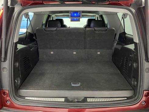 Used 2019 Cadillac Escalade ESV Premium Luxury image 43