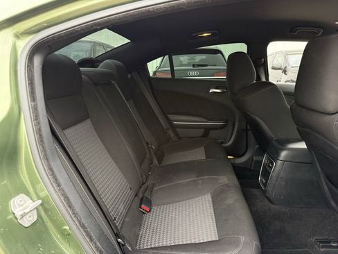 Used 2020 Dodge Charger Scat Pack w/ Driver Convenience Group RWD image 32