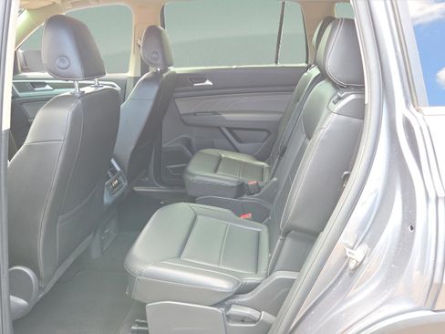 Used 2022 Volkswagen Atlas SE FWD image 10