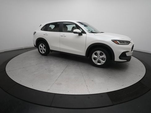 Certified 2023 Honda HR-V LX image 13