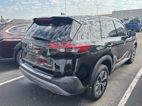 Used 2021 Nissan Rogue SV AWD/4WD image 6