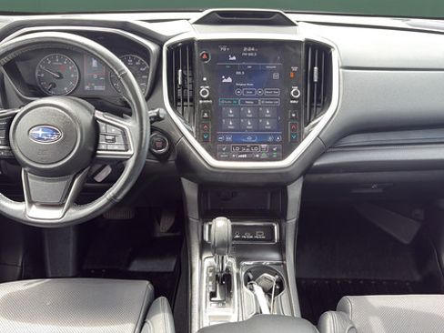 Used 2023 Subaru Ascent Limited w/ Technology Package AWD/4WD image 19