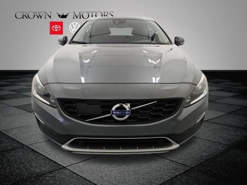 Used 2017 Volvo V60 T5 Cross Country w/ Convenience Package AWD/4WD image 2