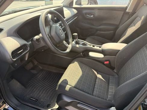 Certified 2026 Honda HR-V LX image 5