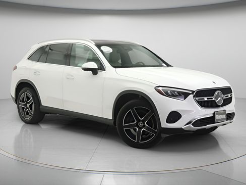 New 2026 Mercedes-Benz C 43 AMG 4MATIC Sedan image 32