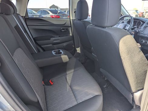 Used 2021 Mitsubishi Outlander Sport ES FWD image 31