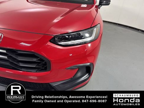 Certified 2025 Honda HR-V Sport image 29