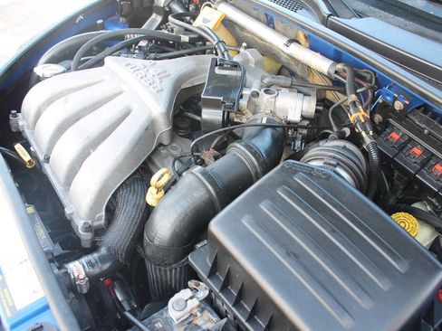 Used 2004 Chrysler PT Cruiser Limited FWD image 16
