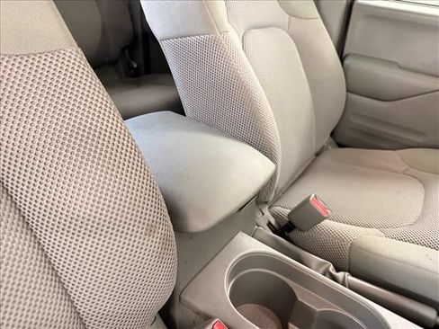 Used 2019 Nissan Frontier SV RWD image 10