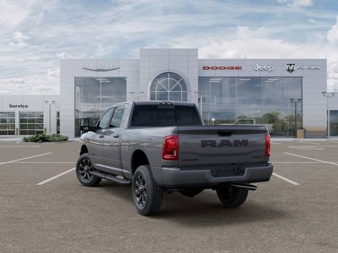 New 2026 RAM 2500 Laramie AWD/4WD image 3