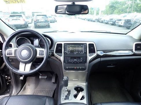 Used 2013 Jeep Grand Cherokee Laredo AWD/4WD image 13