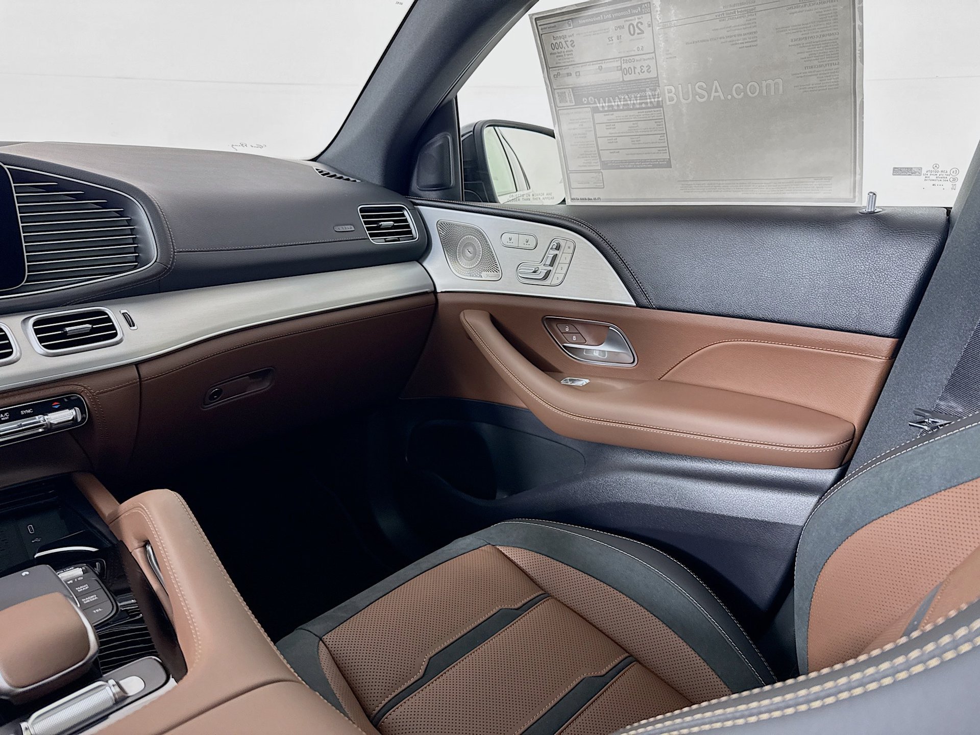 New 2026 Mercedes-Benz GLE 53 AMG 4MATIC Coupe image 26