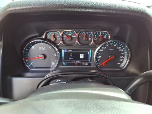 Used 2017 Chevrolet Suburban Premier RWD image 11