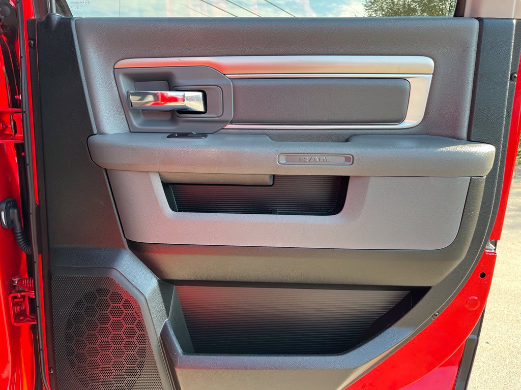 Used 2019 RAM 1500 Big Horn AWD/4WD image 32
