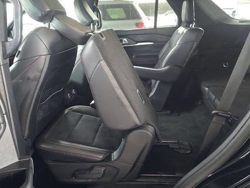 Used 2025 Ford Explorer ST AWD/4WD image 9