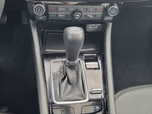 Used 2024 Jeep Compass Limited w/ Driver Assist Group I AWD/4WD image 16