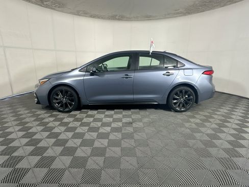 Used 2025 Toyota Corolla SE FWD image 6