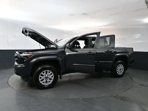 Used 2024 Toyota Tacoma SR AWD/4WD image 27