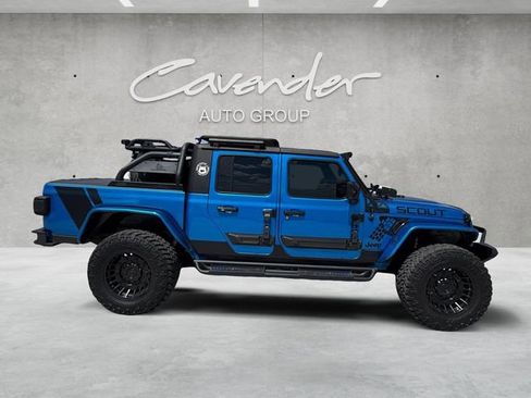 Used 2021 Jeep Gladiator Sport AWD/4WD image 17