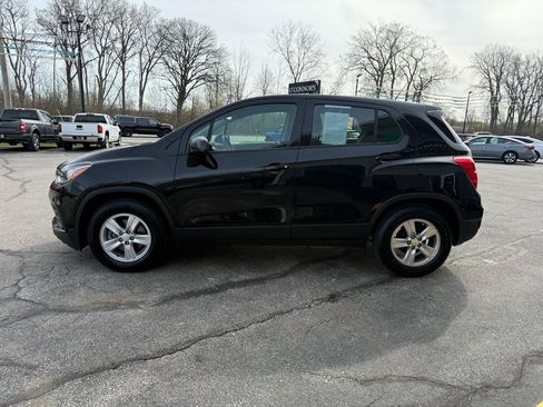 Used 2019 Chevrolet Trax LS FWD image 6
