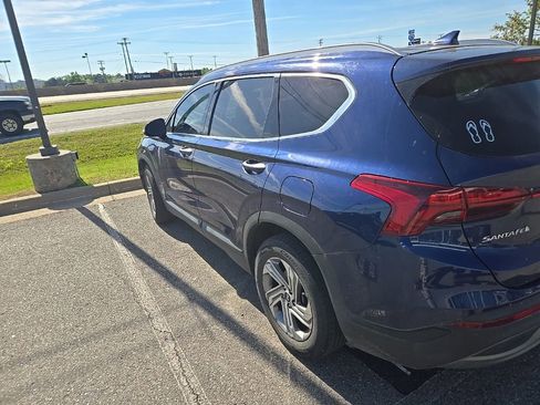 Used 2023 Hyundai Santa Fe SEL w/ Cargo Package image 2