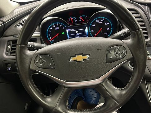 Used 2019 Chevrolet Impala Premier FWD image 4