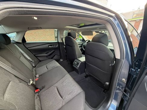 Used 2025 Honda Accord SE image 11