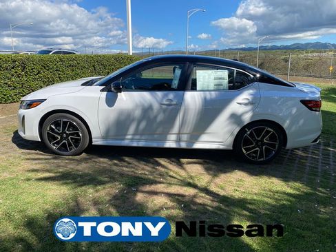 New 2025 Nissan Sentra SR w/ SR Premium Package image 22
