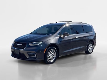 Used 2022 Chrysler Pacifica Touring-L
